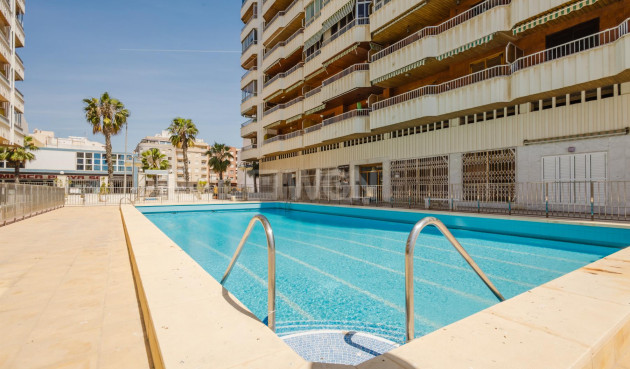 Resale - Apartment / flat - Torrevieja - Costa Blanca