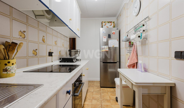 Resale - Apartment / flat - Torrevieja - Costa Blanca