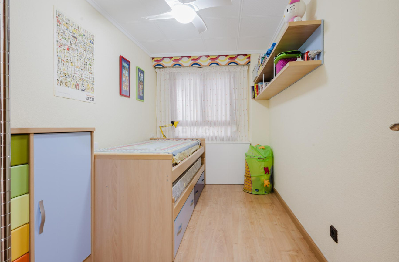 Resale - Apartment / flat - Torrevieja - Costa Blanca