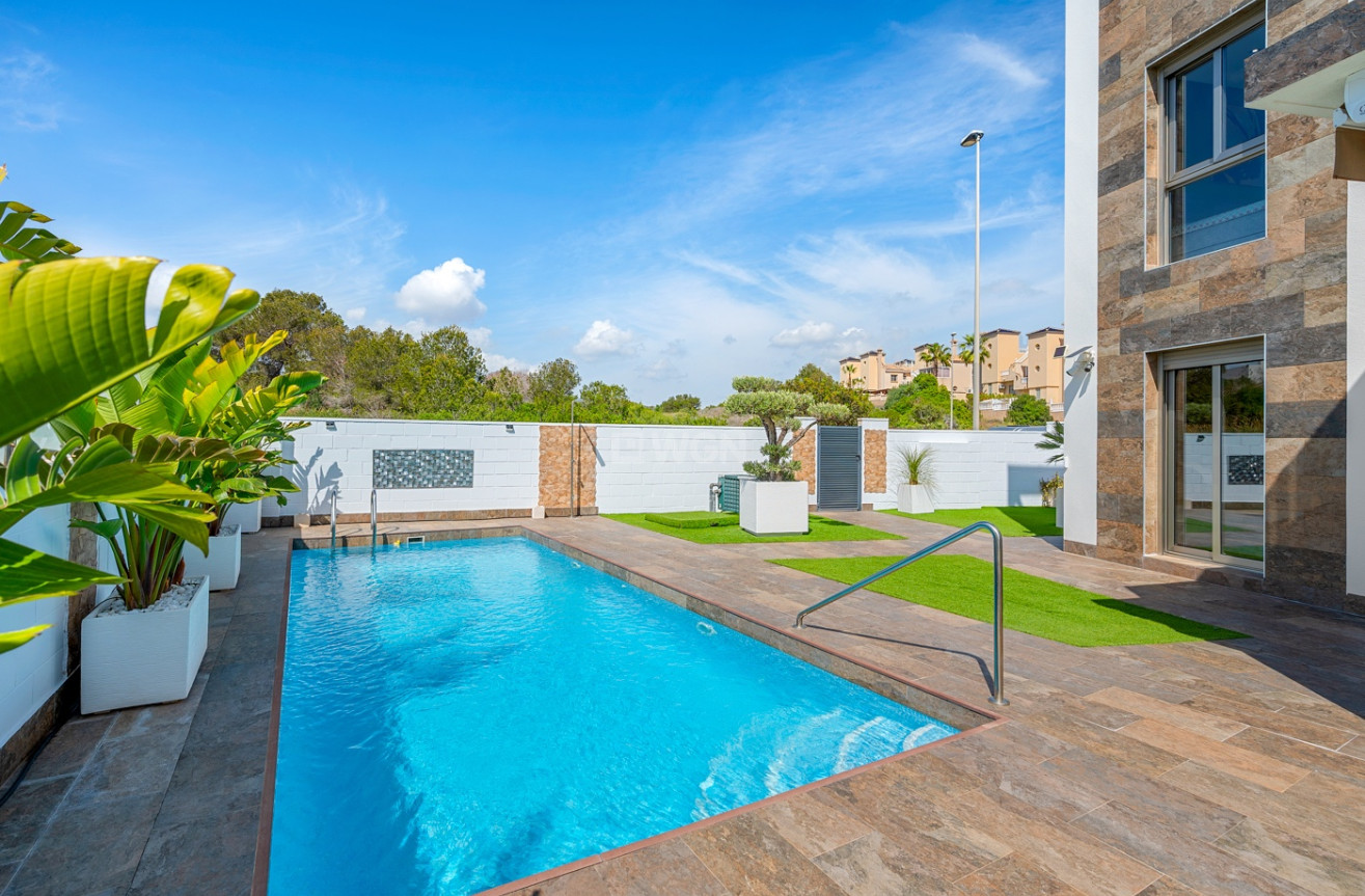 Resale - Villa - Orihuela Costa - Costa Blanca