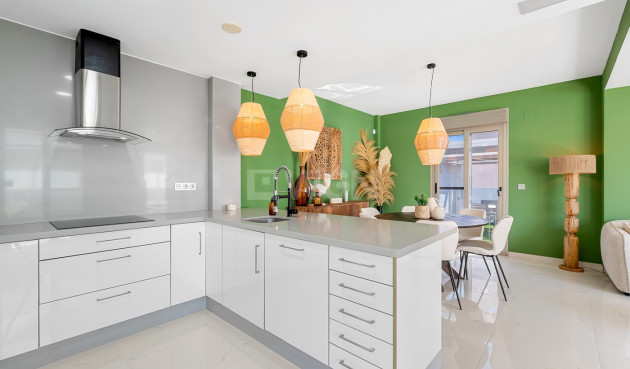 Resale - Villa - Orihuela Costa - Costa Blanca