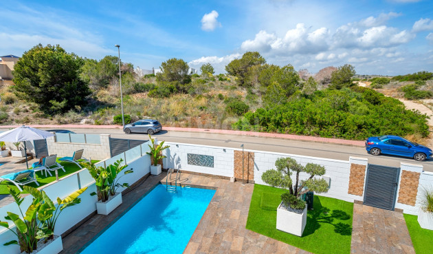 Resale - Villa - Orihuela Costa - Costa Blanca