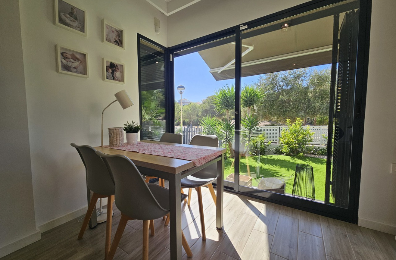 Wiederverkauf - Villa - La Zenia - Costa Blanca