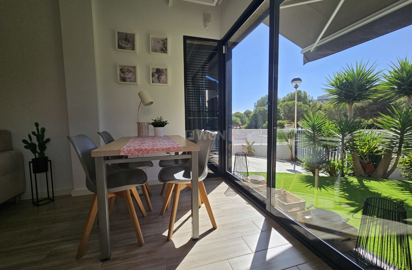 Wiederverkauf - Villa - La Zenia - Costa Blanca