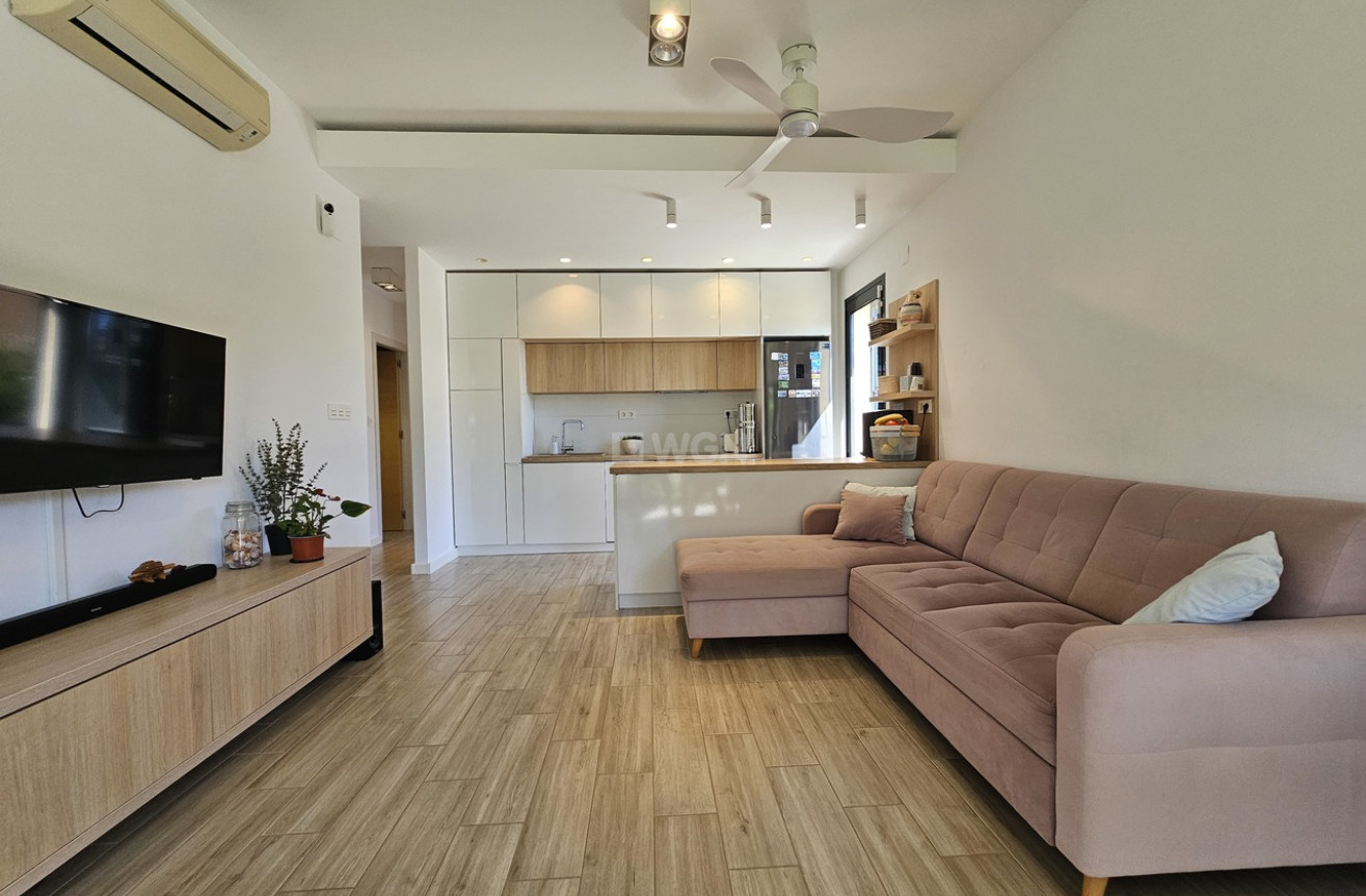 Wiederverkauf - Villa - La Zenia - Costa Blanca