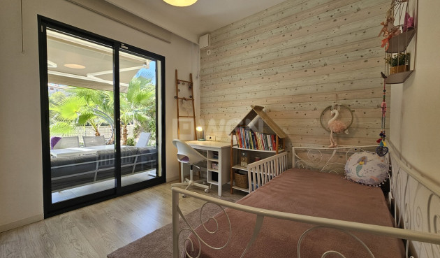 Wiederverkauf - Villa - La Zenia - Costa Blanca