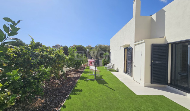 Wiederverkauf - Villa - La Zenia - Costa Blanca