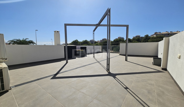 Wiederverkauf - Villa - La Zenia - Costa Blanca