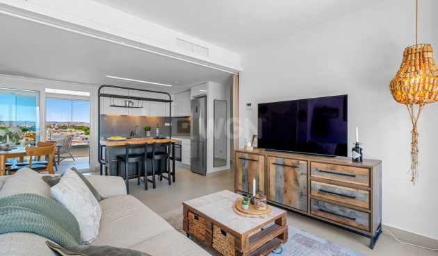 Resale - Apartment / flat - Torrevieja - Costa Blanca