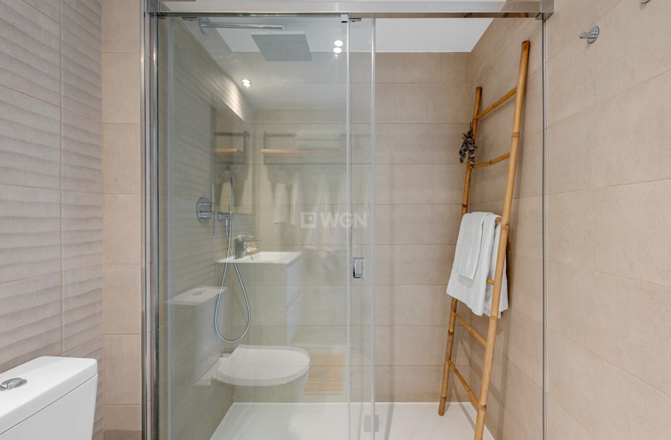 Resale - Apartment / flat - Torrevieja - Costa Blanca