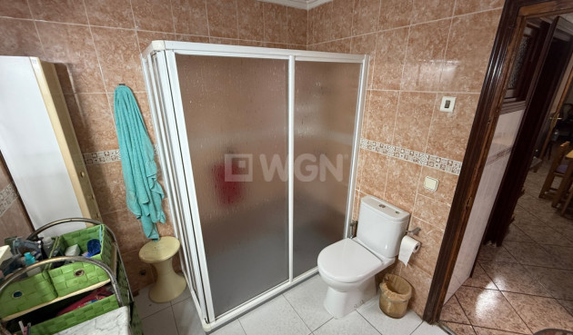 Odsprzedaż - Kamienica - Torrevieja - Costa Blanca