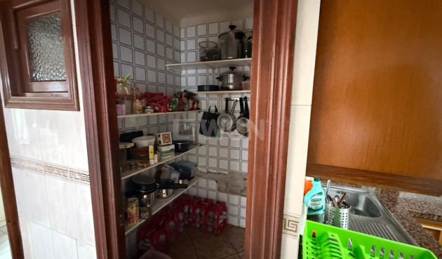 Odsprzedaż - Kamienica - Torrevieja - Costa Blanca