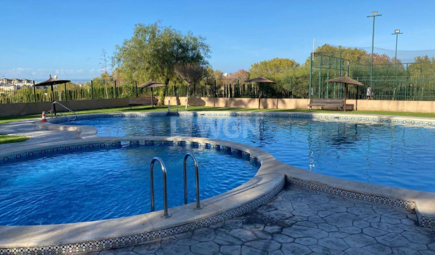 Odsprzedaż - Villa - Torrevieja - Los Balcones