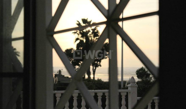 Wiederverkauf - Villa - Torrevieja - La Siesta - El Salado - Torreta