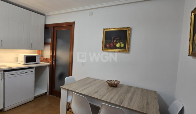 Odsprzedaż - Mieszkanie w bloku - Torrevieja - Centro