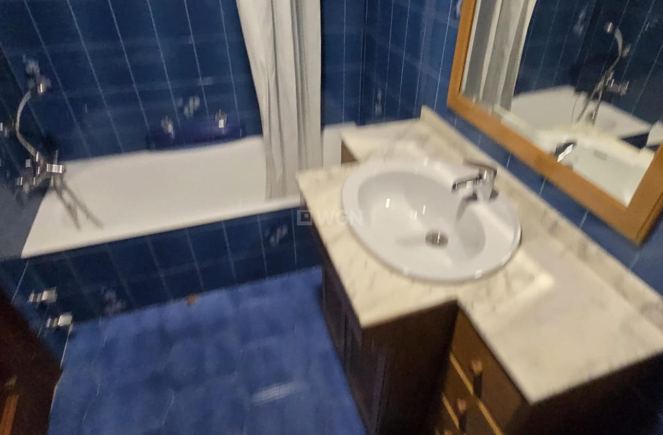 Odsprzedaż - Mieszkanie w bloku - Torrevieja - Centro