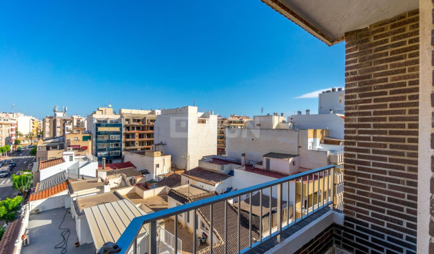 Resale - Apartment / flat - Torrevieja