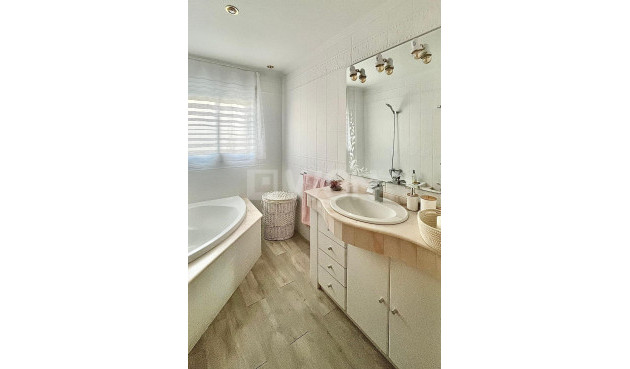 Resale - Villa - San Javier
