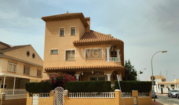 Resale - Villa - San Javier
