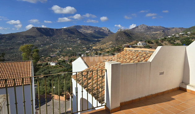 Odsprzedaż - Kamienica - Alcaucín - Inland