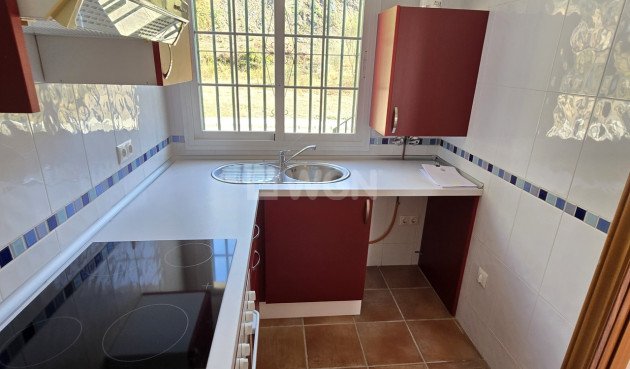 Odsprzedaż - Kamienica - Alcaucín - Inland