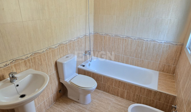 Odsprzedaż - Kamienica - Alcaucín - Inland