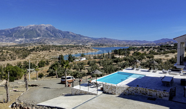 Resale - Villa - Los Romanes - Inland