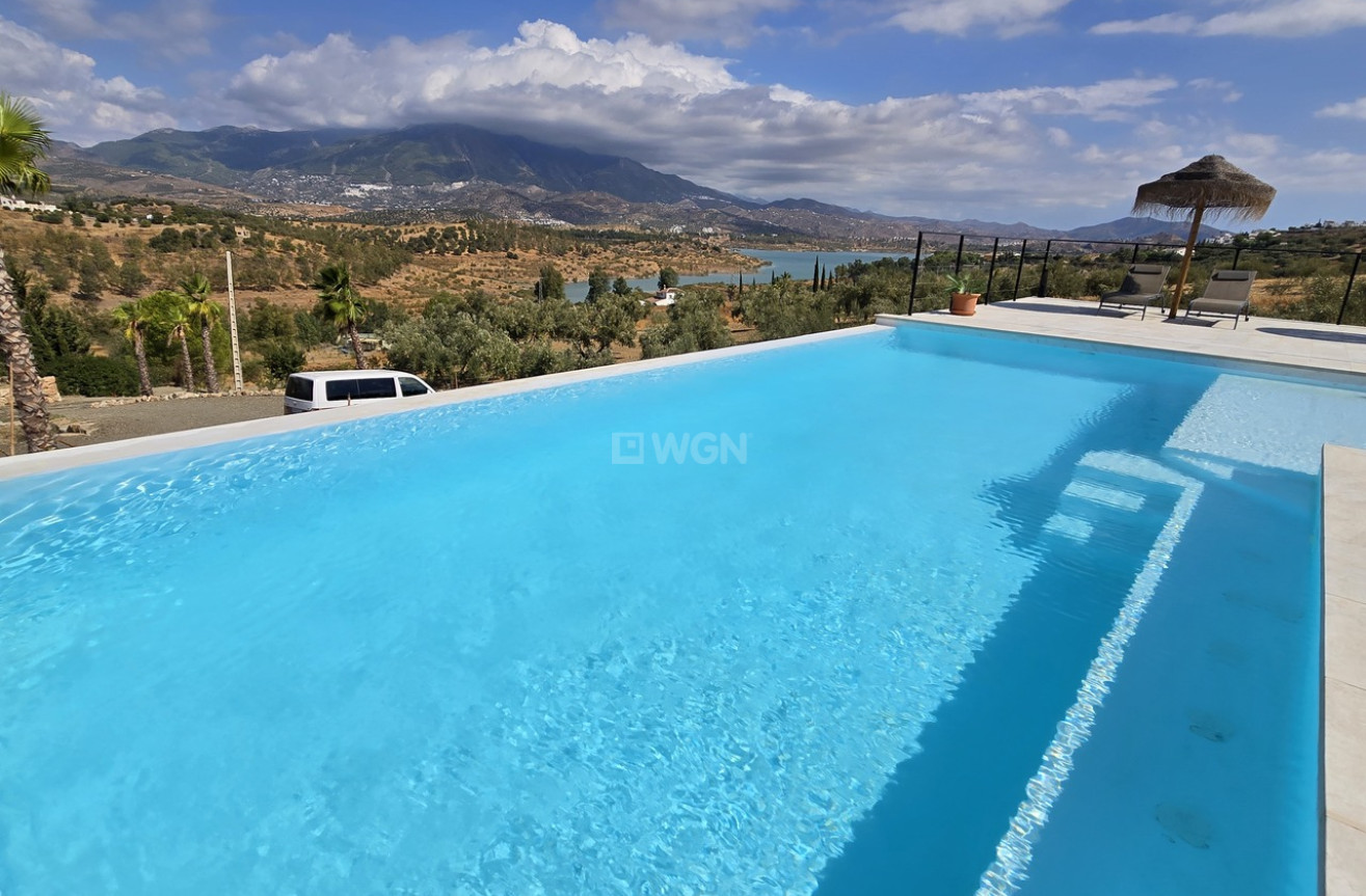 Resale - Villa - Los Romanes - Inland