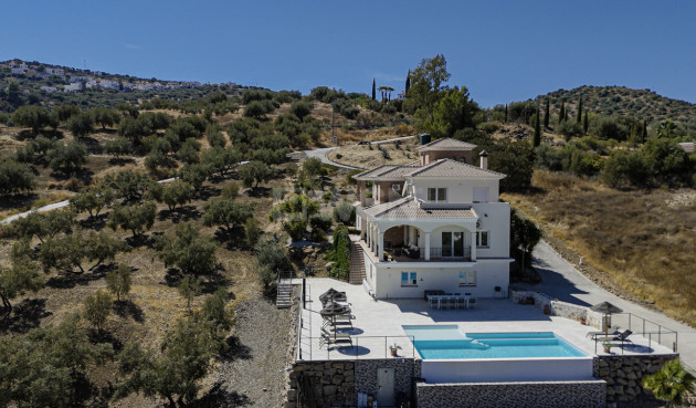 Resale - Villa - Los Romanes - Inland
