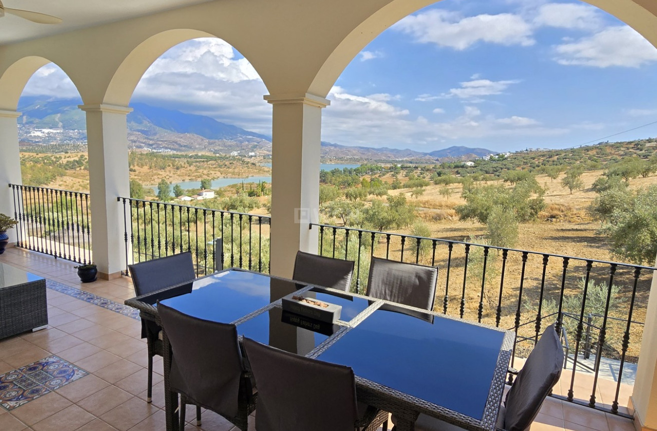 Resale - Villa - Los Romanes - Inland