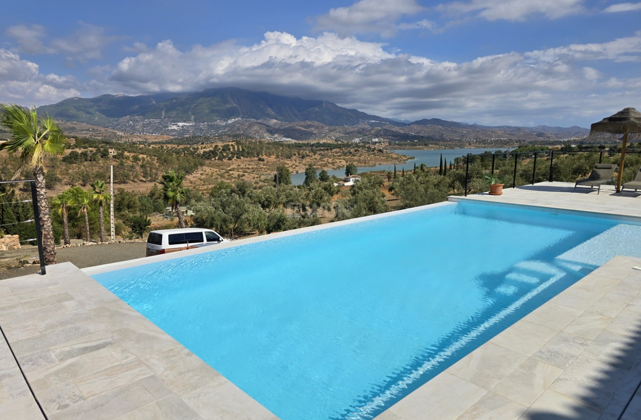 Resale - Villa - Los Romanes - Inland