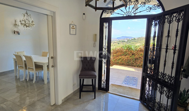 Resale - Villa - Los Romanes - Inland