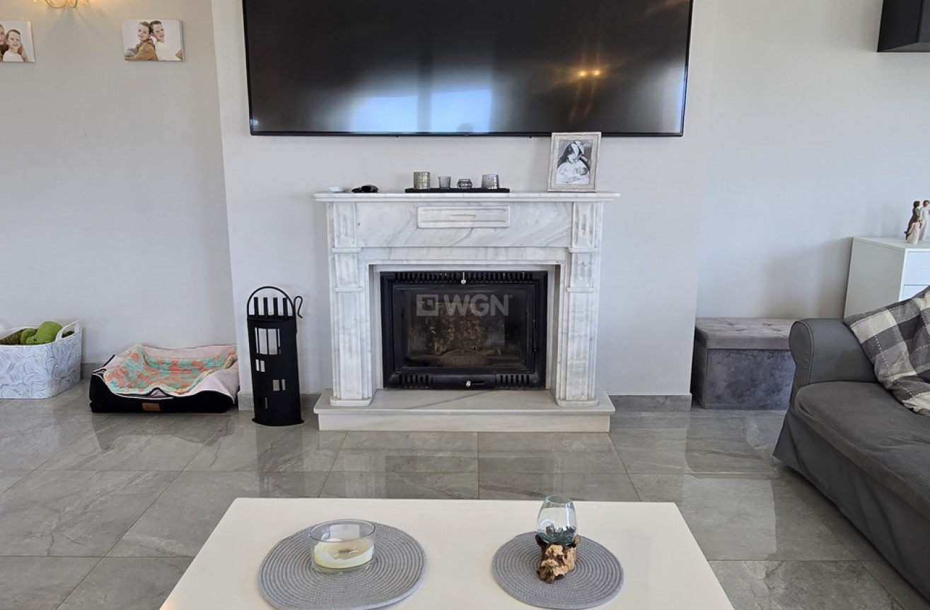 Resale - Villa - Los Romanes - Inland