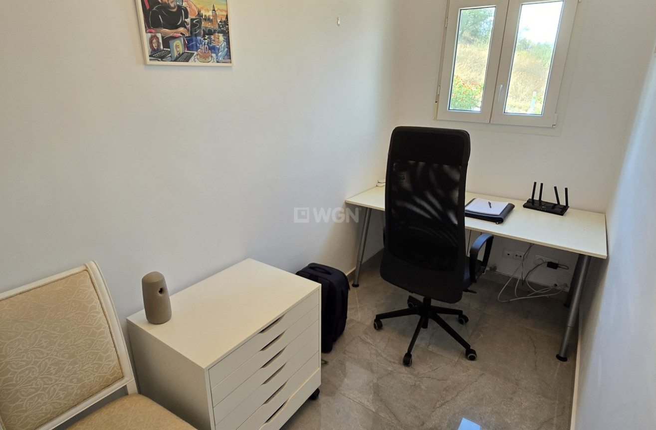 Resale - Villa - Los Romanes - Inland