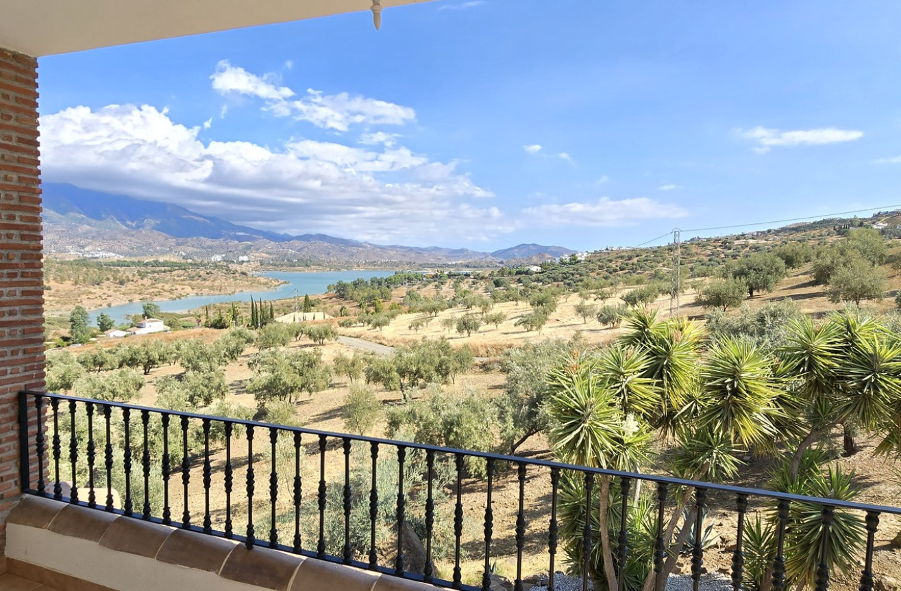 Resale - Villa - Los Romanes - Inland