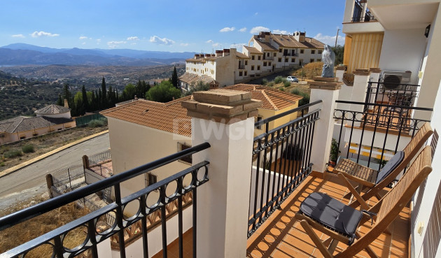 Odsprzedaż - Mieszkanie w bloku - Alcaucín - Inland