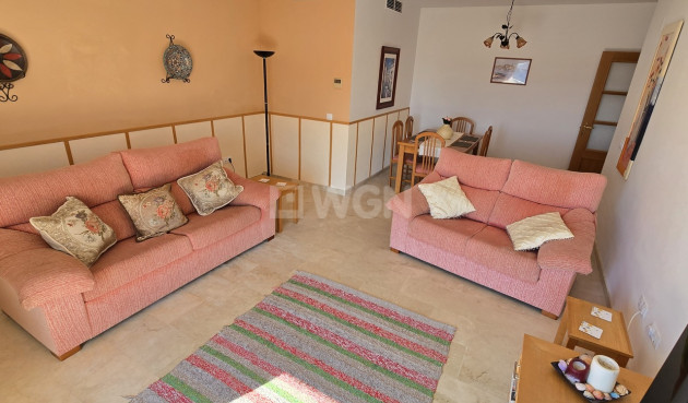 Odsprzedaż - Mieszkanie w bloku - Alcaucín - Inland