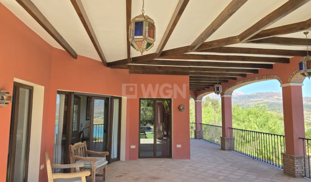 Odsprzedaż - Villa - Vinuela - Inland