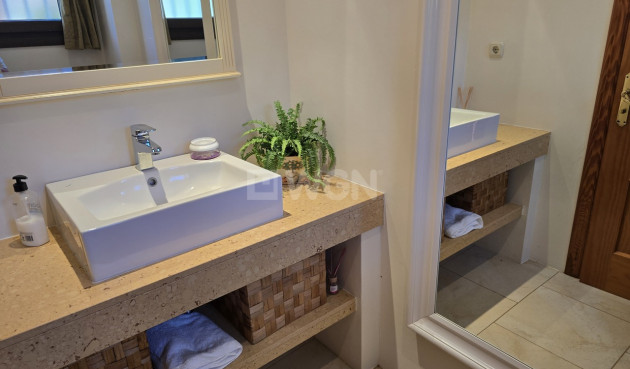 Odsprzedaż - Villa - Vinuela - Inland