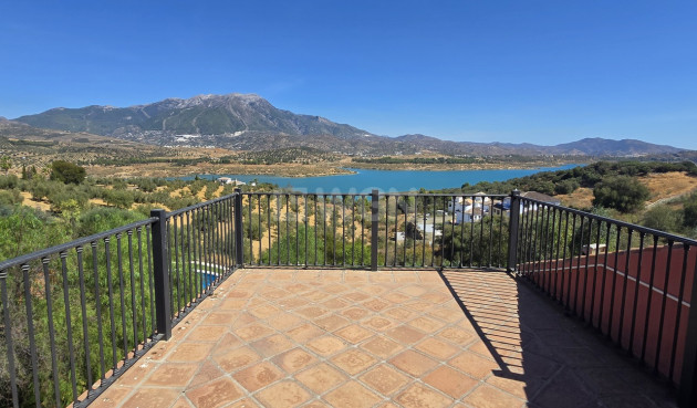 Odsprzedaż - Villa - Vinuela - Inland