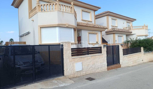 Resale - Villa - Fortuna - Inland