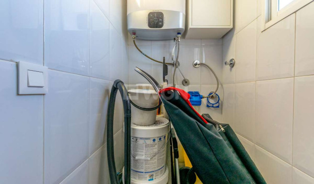 Odsprzedaż - Mieszkanie w bloku - Torrevieja - Costa Blanca