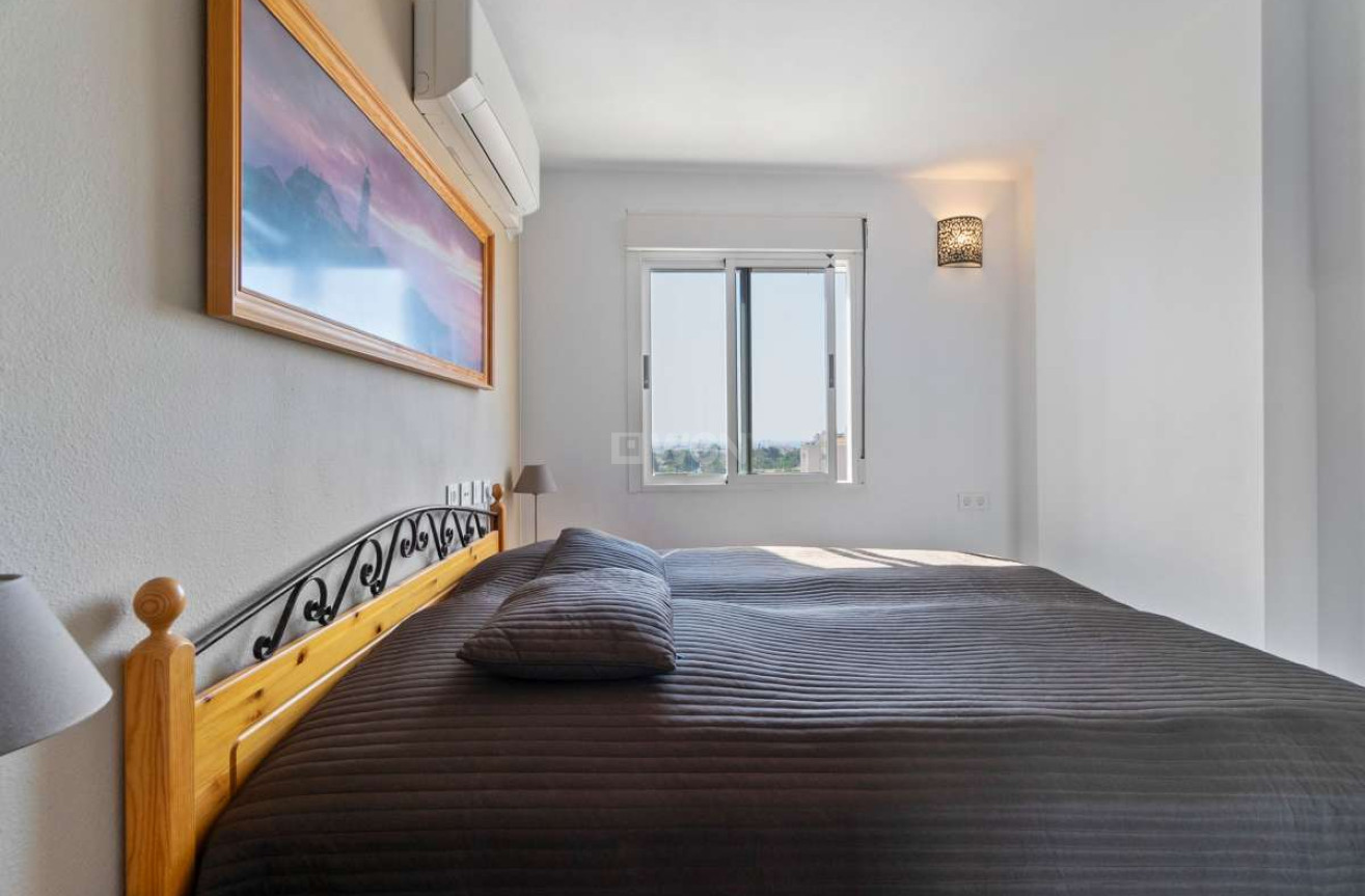 Odsprzedaż - Mieszkanie w bloku - Torrevieja - Costa Blanca