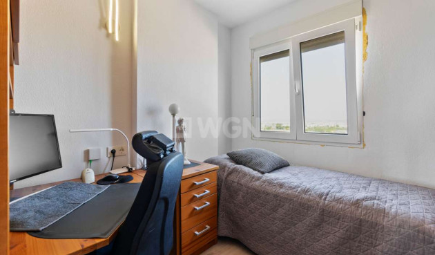 Odsprzedaż - Mieszkanie w bloku - Torrevieja - Costa Blanca