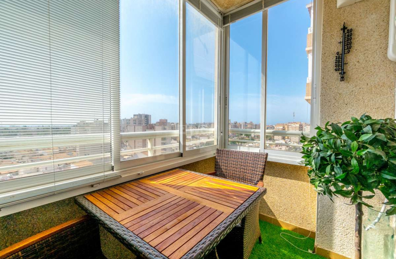 Odsprzedaż - Mieszkanie w bloku - Torrevieja - Costa Blanca