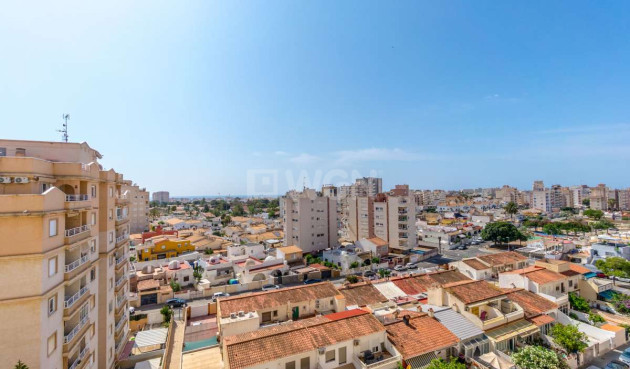 Odsprzedaż - Mieszkanie w bloku - Torrevieja - Costa Blanca
