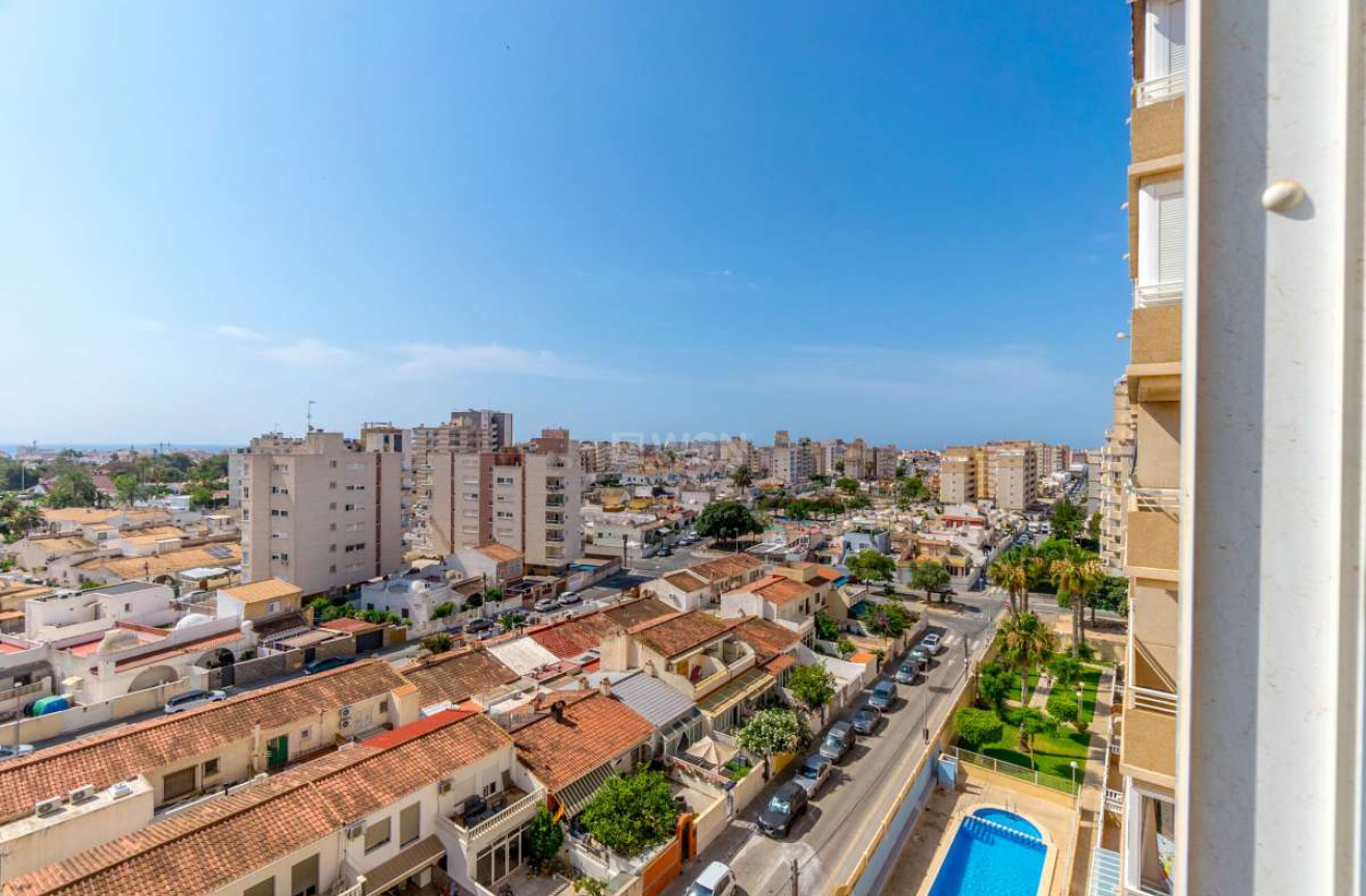 Odsprzedaż - Mieszkanie w bloku - Torrevieja - Costa Blanca