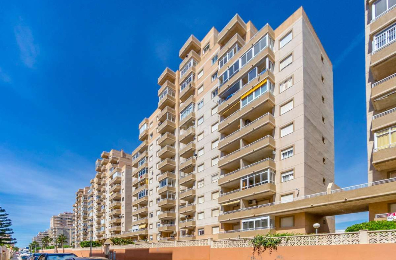 Odsprzedaż - Mieszkanie w bloku - Torrevieja - Costa Blanca