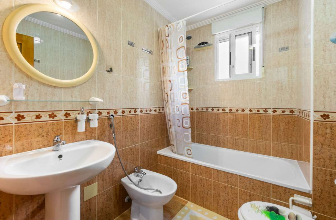 Odsprzedaż - Mieszkanie w bloku - Orihuela Costa - Costa Blanca