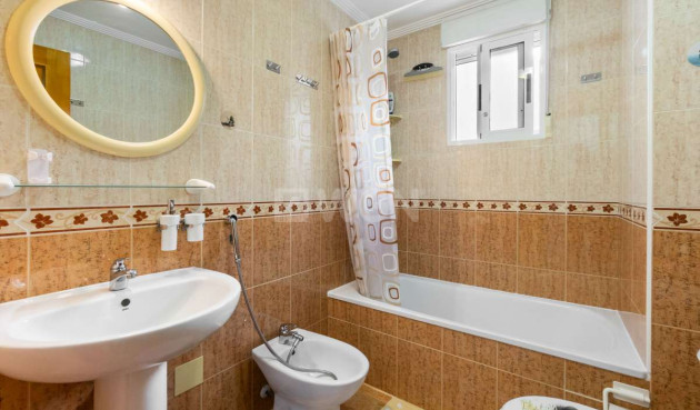 Odsprzedaż - Mieszkanie w bloku - Orihuela Costa - Costa Blanca